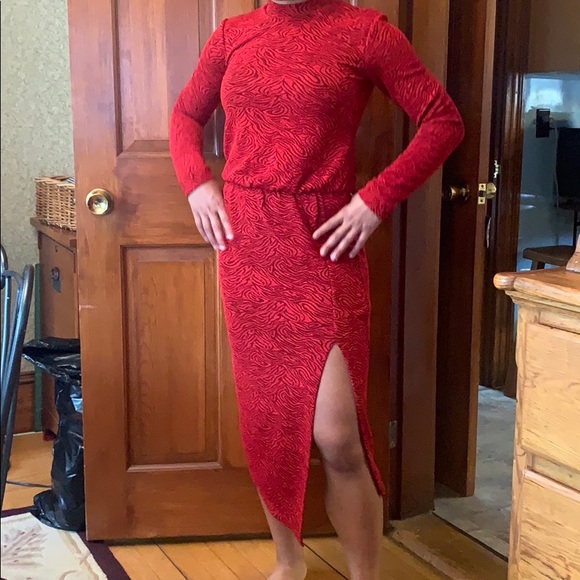Red Dress - Picture 1 of 2
